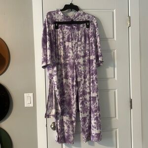 Dresses in LALA, ribbed play suit, size XXL, like new.